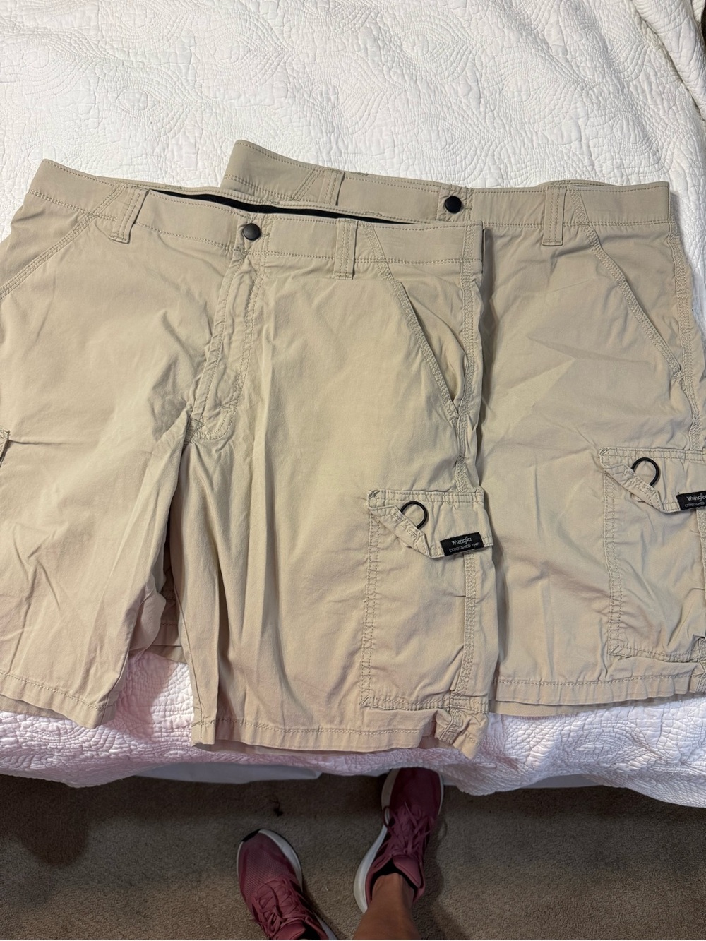 Bundle Men's Wrangler Casual Cargo Shorts in Khaki